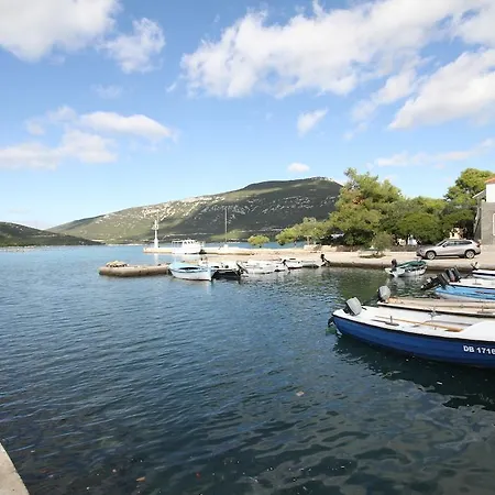 Hébergement de vacances Pindo *