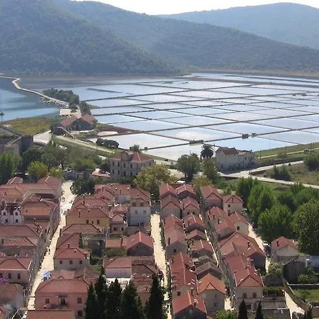 Pindo * Stone Harbor