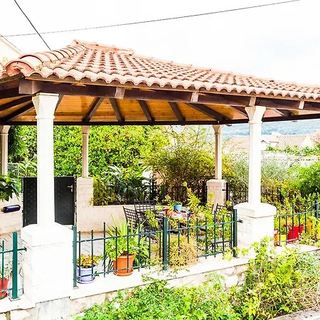 Pindo Holiday home *